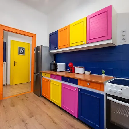 Apartament Synagogue In Heart Of