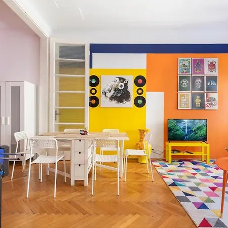 Apartament Synagogue In Heart Of